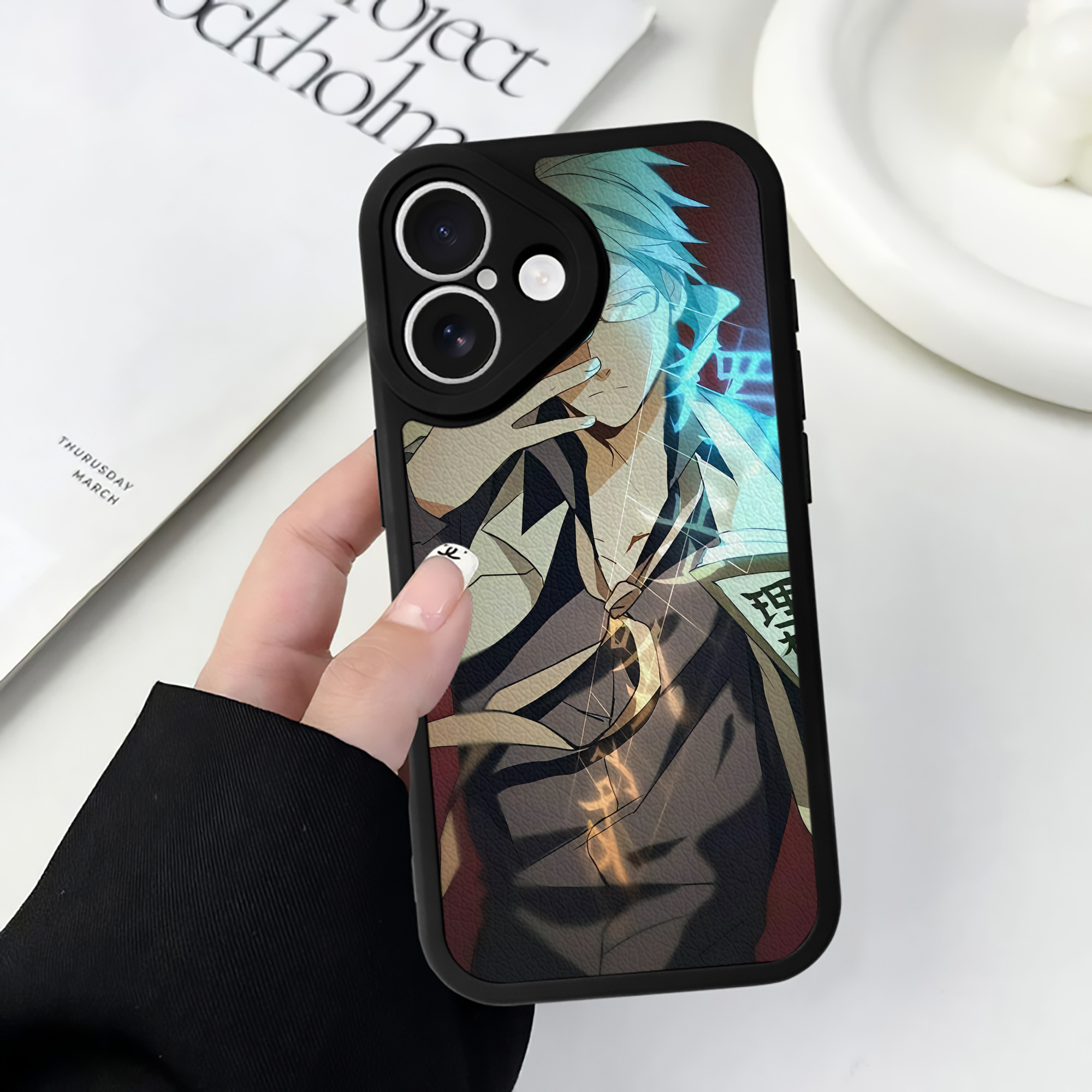（画像用） 文豪ストレイドッグス Bungo Stray Dogs 【iPhone 16シリーズ対応】シリコンスマホケース（レザー調） 材質：シリコン